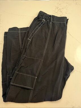 GAP Black Cargo Pants with White Topstitching